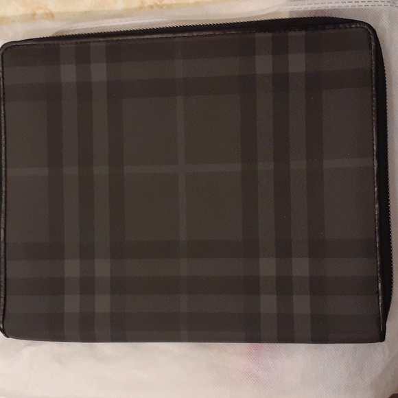 BURBERRY IPAD CASE COVER CHECK NOVA FIRST GENERATION CARRYING CASE - Picture 2 of 14